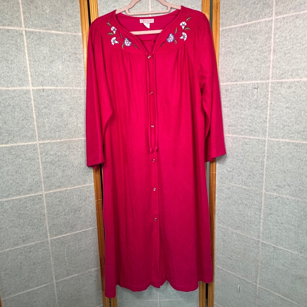 Heather Collection Nightgown Large Pink Floral Embroidered Button Front Robe USA